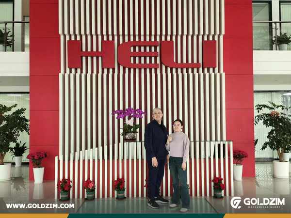 Russia Client Visited HELI Factory