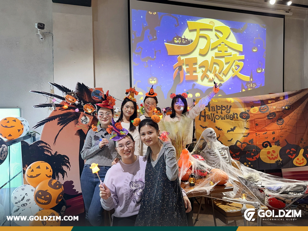 Qingdao Group Building: Halloween Night, Pumpkin Wars