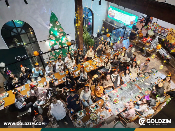 Qingdao Group Building: Halloween Night, Pumpkin Wars