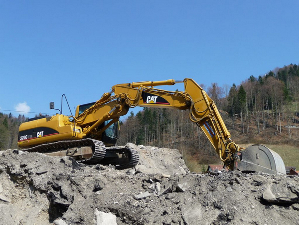 Excavator Fault Analysis: Causes of Track Damage