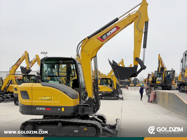 Antigua And Barbuda Client Visited XCMG Factory