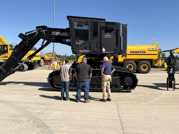 KOMATSU Expands Northern California Presence with Sacramento Open House