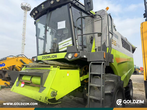 South Africa - 1 Unit ZOOMLION 4YZL-8F Wheeled Grain Combine Harvester