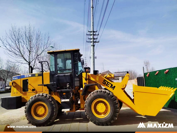 Panama - 1 SEM636D & 1 SEM655D Wheel Loader