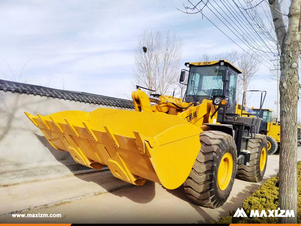 Panama - 1 SEM636D & 1 SEM655D Wheel Loader