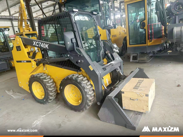 Russia - 1  Unit XCMG XC740K Skid Steer Loader 