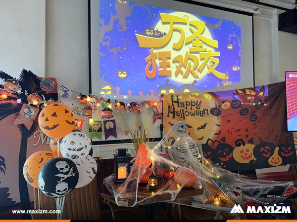 MAXIZM Group Building: Halloween Night, Pumpkin Wars